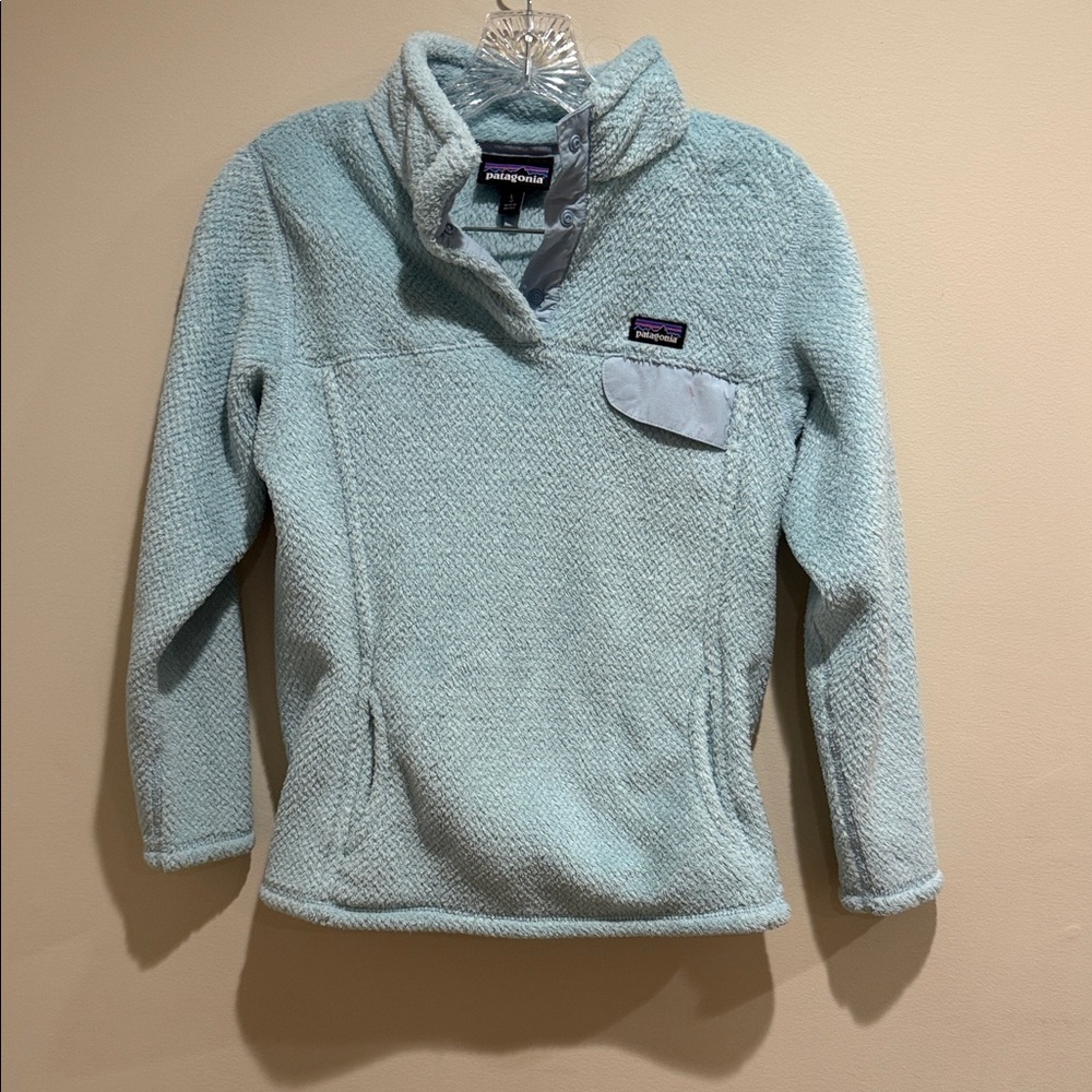 Patagonia size 12 Kids Sky Blue Fleece Pullover